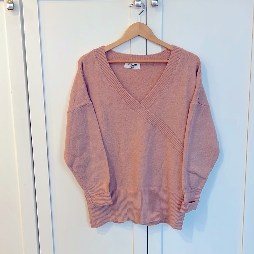 Ballet sweater. Light pink. Size Large